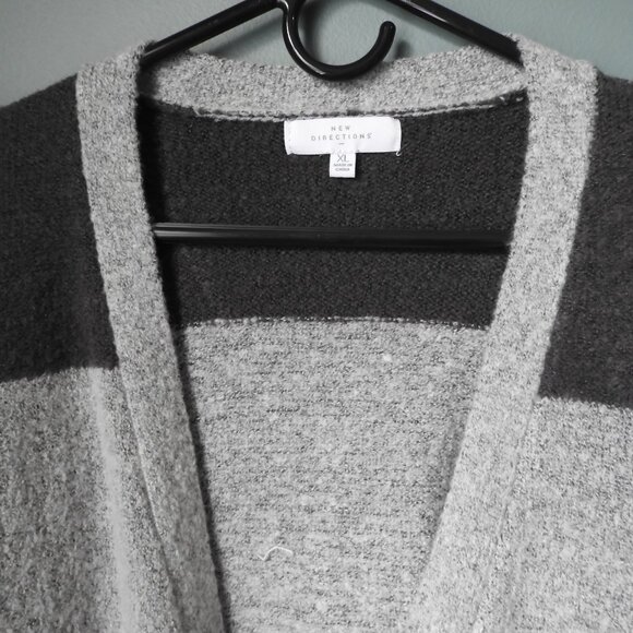 New Directions Striped Long Sweater with Pockets - Extra Large - Picture 4 of 7